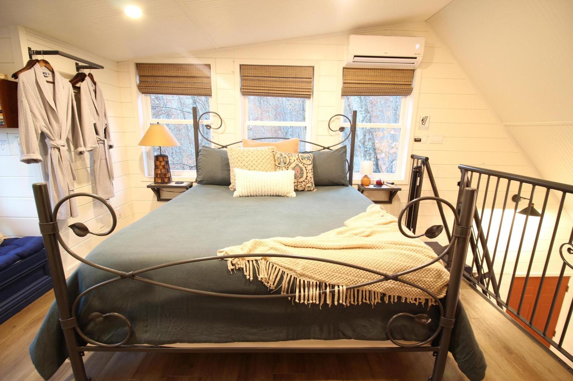 Secluded Treehouse In The Woods - Tree Hugger Hideaway Villa Branson Luaran gambar