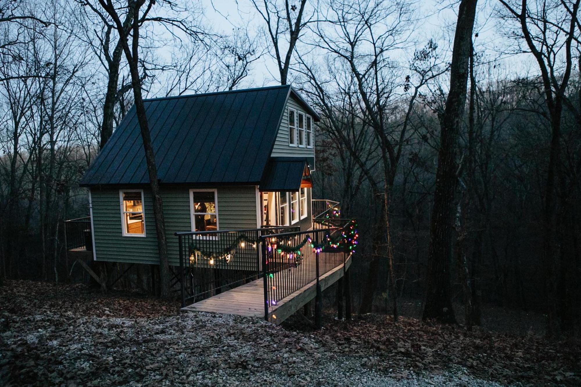Secluded Treehouse In The Woods - Tree Hugger Hideaway Villa Branson Luaran gambar